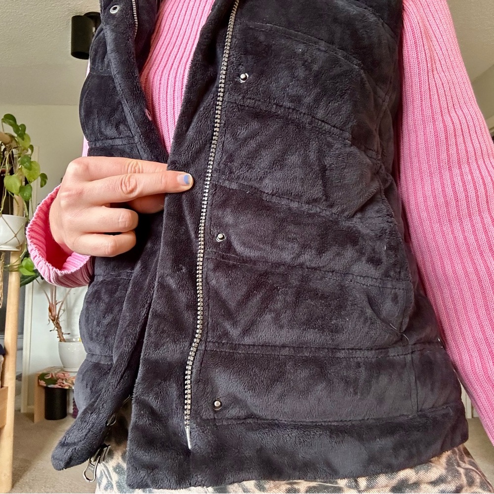 Athleta Down Vest - image 3